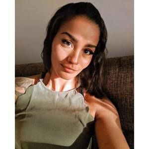 Meet your Posher, Marie-Ève